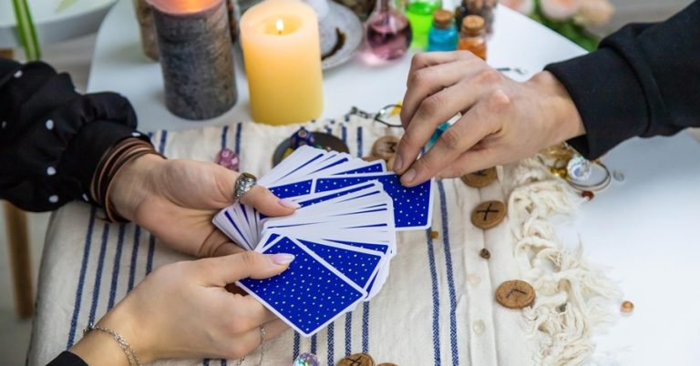 Tarot karte Raku, Ovnu i Ribi otvaraju VRATA SREĆE – Februar donosi neprocjenjive trenutke, velika otkrića i obećava sreću!